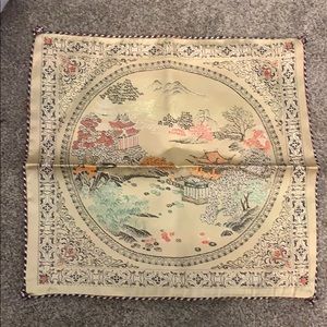 4 Pillowcases with Japanese designs brand new